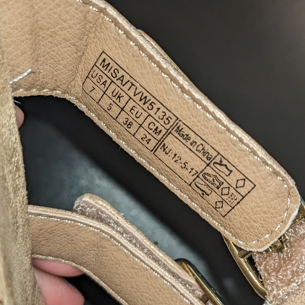 Vionic Women's Sandals - Picture 8 of 8